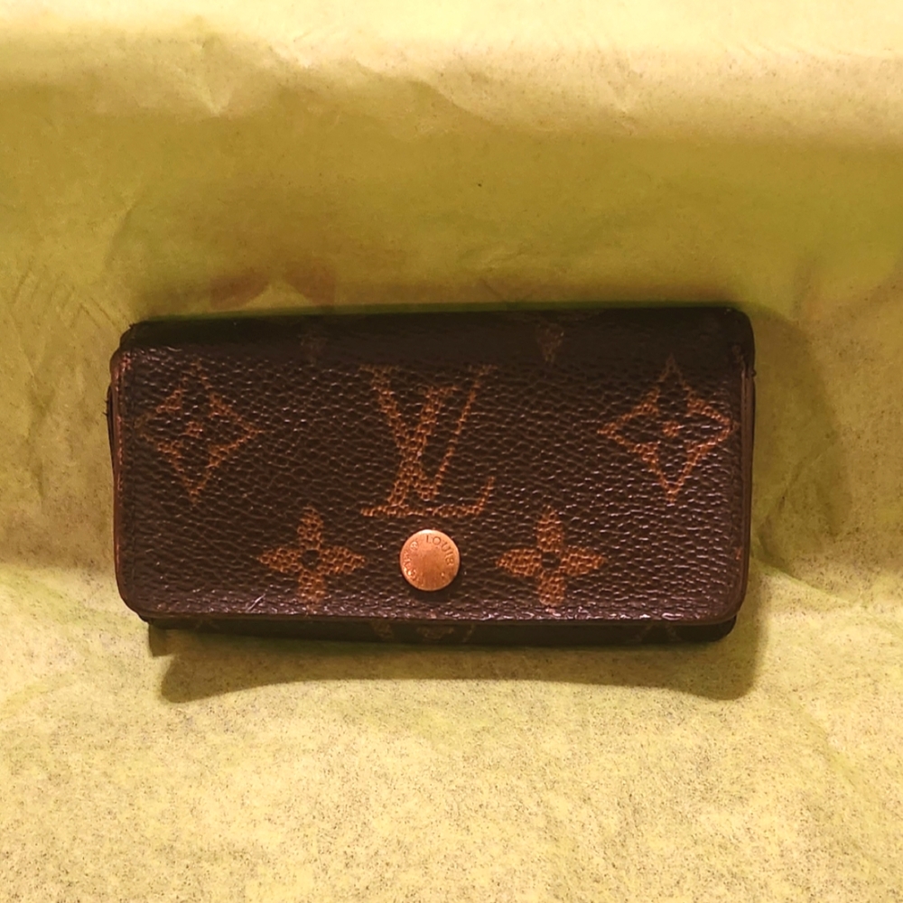 VINTAGE Louis Vuitton Monogram Key Holder Made in France